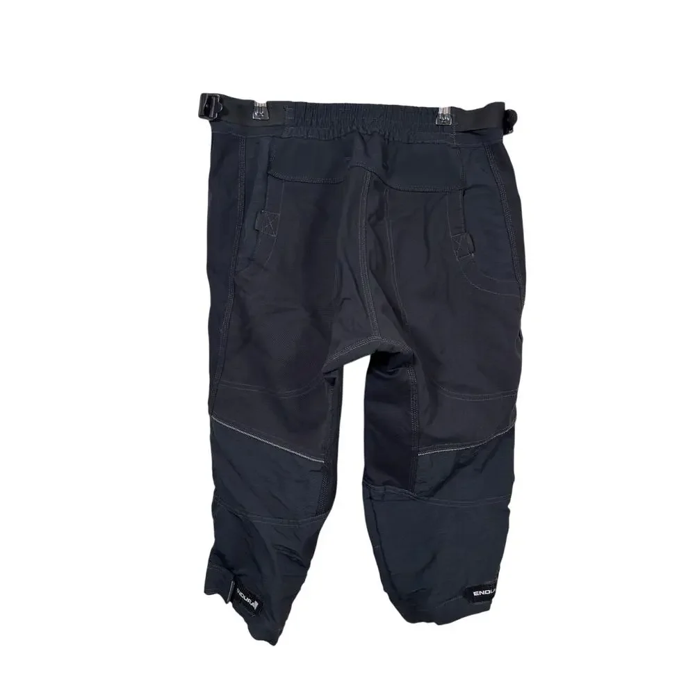 Endura Hummvee 3/4 Shorts Pants Mens Medium Black Integrated Belt Cycling MTB